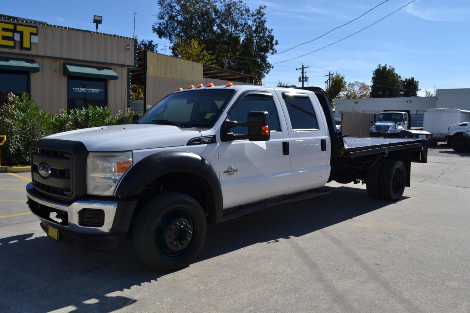 2013 WHITE Ford F550 with an POWERSTROKE 6.7L DIESEL engine, AUTOMATIC transmission, located at 9172 North Fwy, Houston, TX, 77037, (713) 910-6868, 29.887470, -95.411903 - CREW CAB, 11FT FLATBED, BUMPER PULL HITCH, 19,000LB GVWR , 4X4, POWER WINDOWS , LOCKS & MIRRORS, CRUISE CONTROL, COLD A/C - Photo#0
